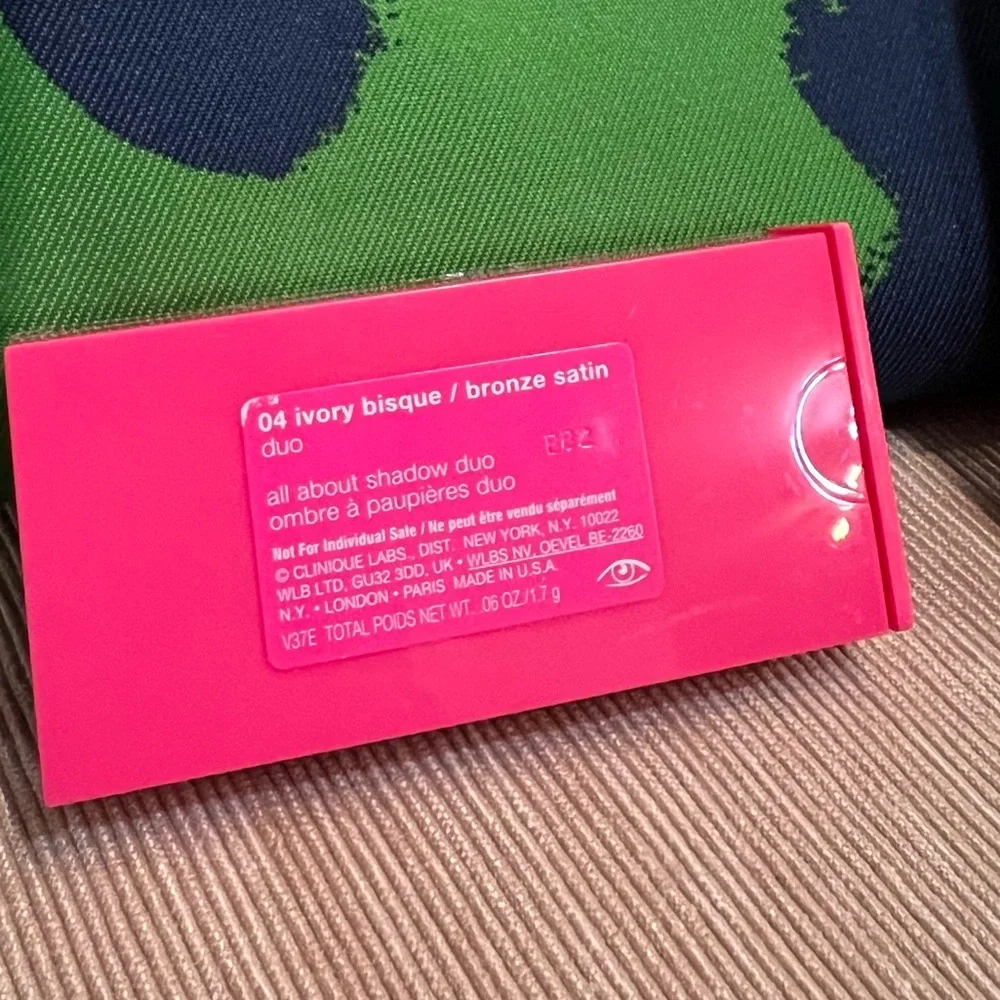 Clinique x Kate Spade Green and Blue Cosmetic Bag Set